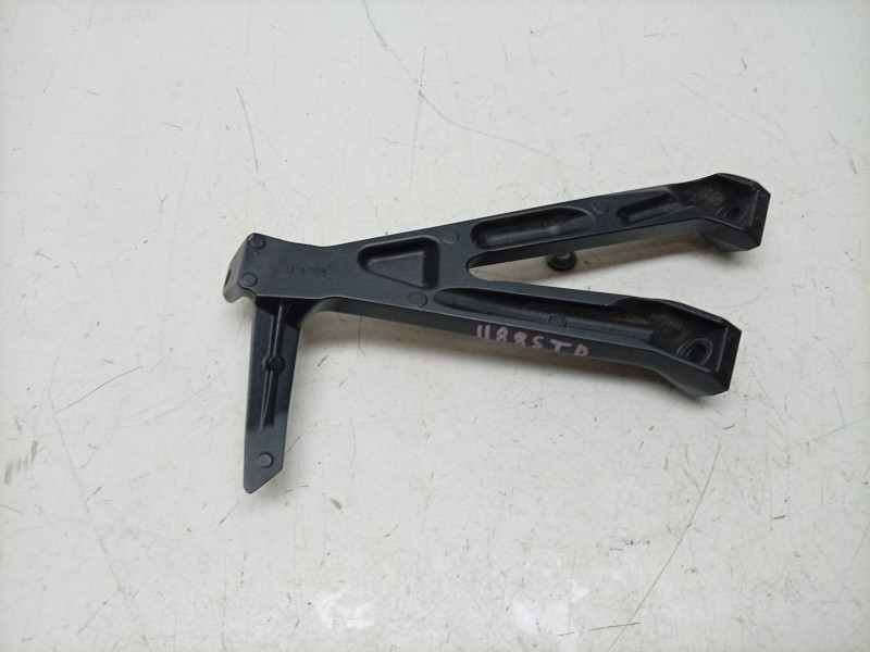 Recambio de estribera derecha para honda cb1000 r cb 1000r referencia OEM IAM  50665MKJD00 