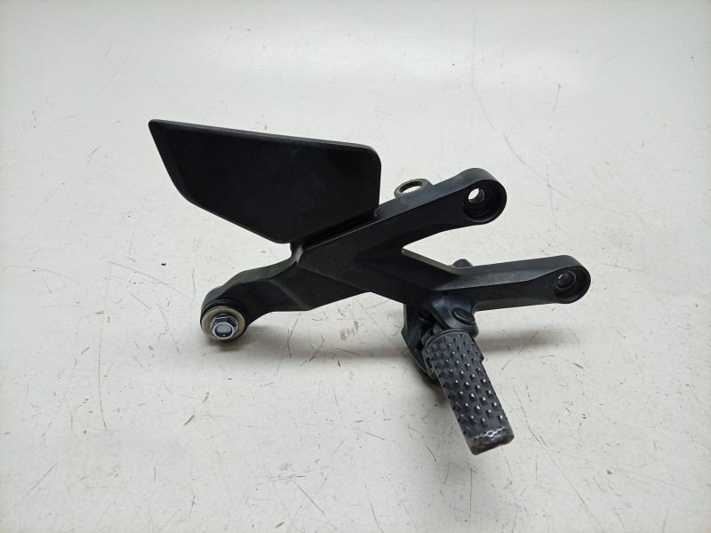 Recambio de estribera derecha para honda cb1000 r cb 1000r referencia OEM IAM  50655MKJE60 