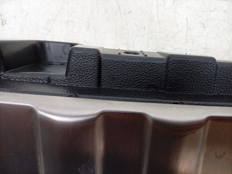 Recambio de moldura para bmw 3 touring m3 competition xdrive referencia OEM IAM  51497450692 
