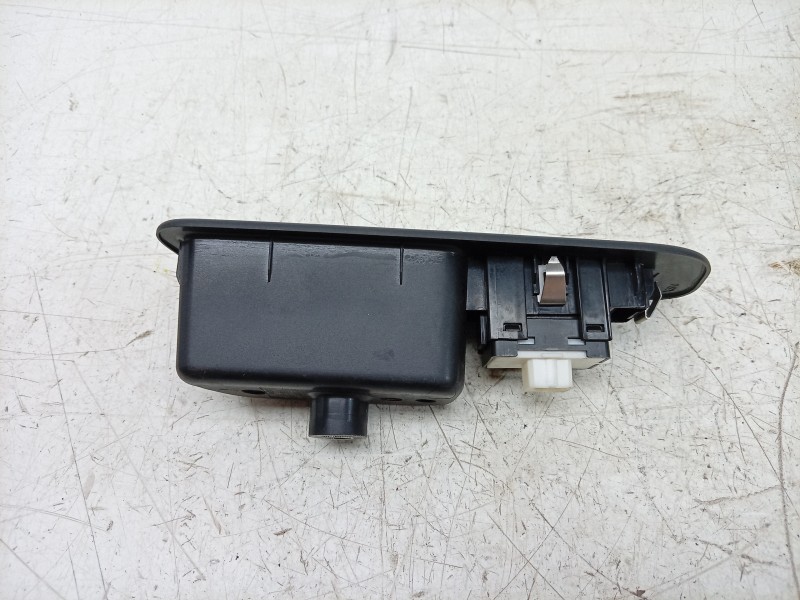 Recambio de mando elevalunas trasero izquierdo para jeep renegade suv (bu, b1, bv) 1.6 crd referencia OEM IAM  5VH85LXHAA 