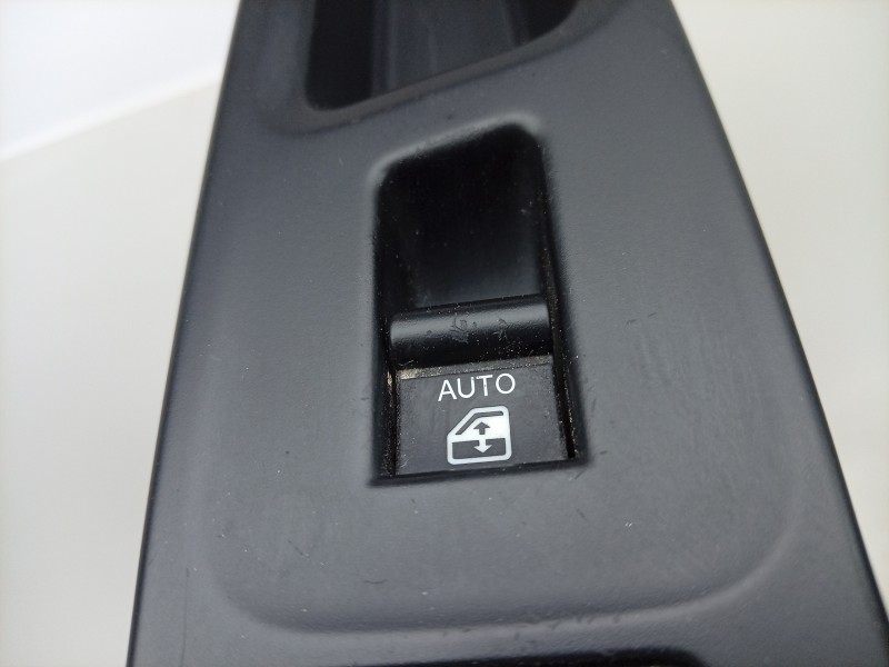 Recambio de mando elevalunas delantero derecho para jeep renegade suv (bu, b1, bv) 1.6 crd referencia OEM IAM  30170843 