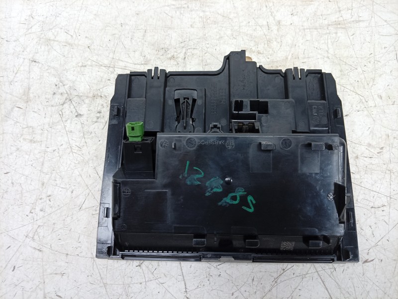 Recambio de cenicero para volkswagen passat b8 (3g2, cb2) 2.0 tdi referencia OEM IAM  3G1863071 