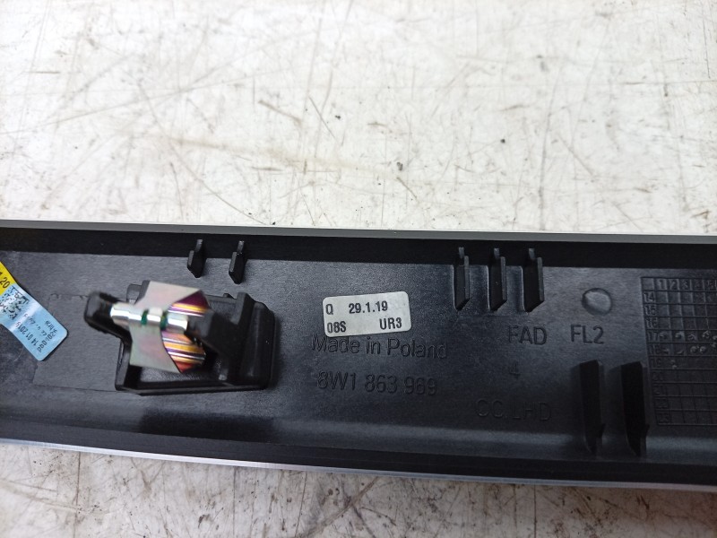 Recambio de moldura para audi a4 b9 (8w2, 8wc) 40 tfsi mild hybrid referencia OEM IAM  8W1863969 