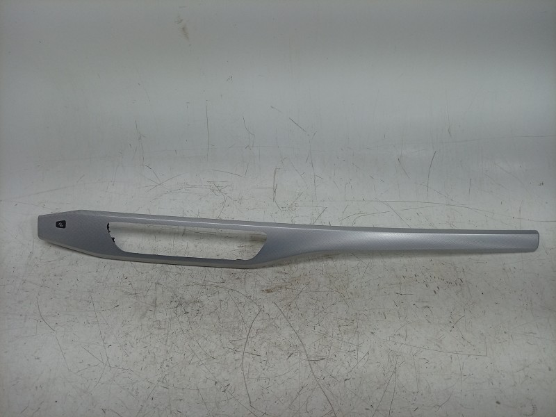 Recambio de moldura para audi a4 b9 (8w2, 8wc) 40 tfsi mild hybrid referencia OEM IAM  8W1853190 