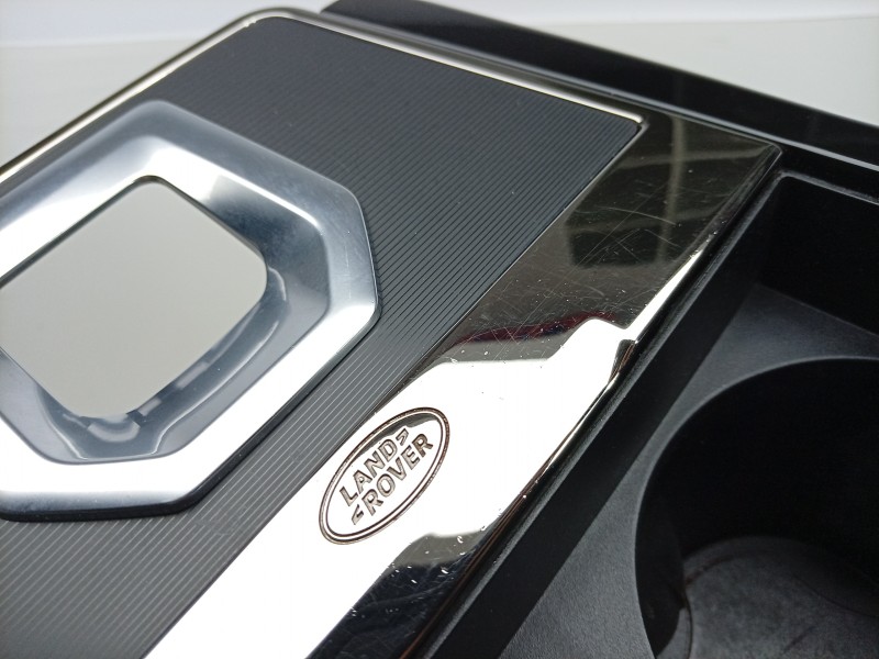 Recambio de moldura para land rover range rover evoque (l551) 2.0 d165 referencia OEM IAM  M8D2045K98B 