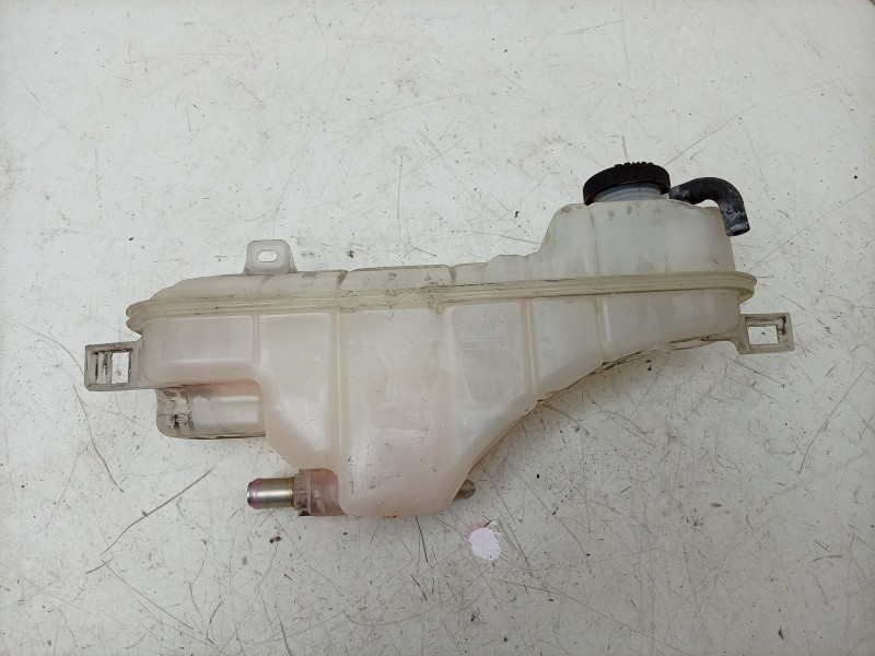 Recambio de deposito expansion para lexus is iii (_e3_) 300h (ave30_) referencia OEM IAM  1647036032 
