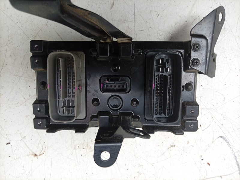 Recambio de modulo electronico para lexus is iii (_e3_) 300h (ave30_) referencia OEM IAM 07950053480 8954053480 