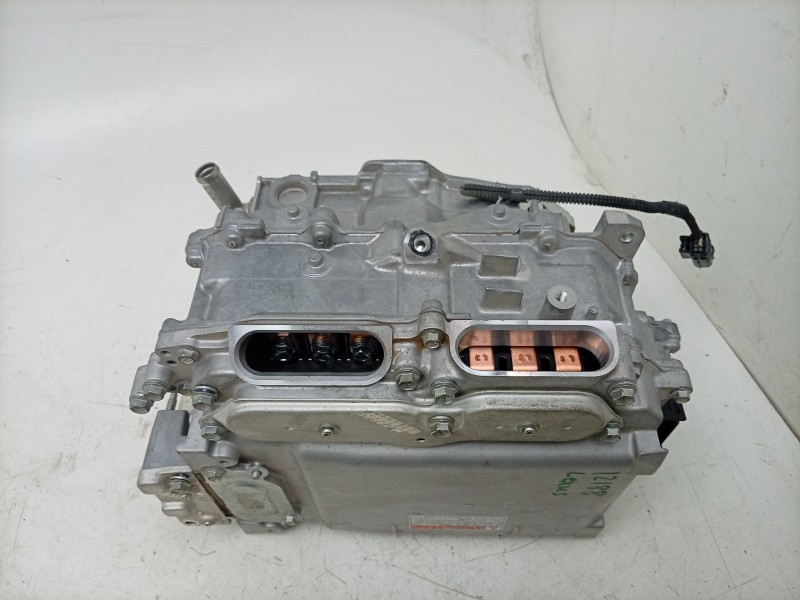 Recambio de inversor para lexus is iii (_e3_) 300h (ave30_) referencia OEM IAM 2321001235 G927053020 