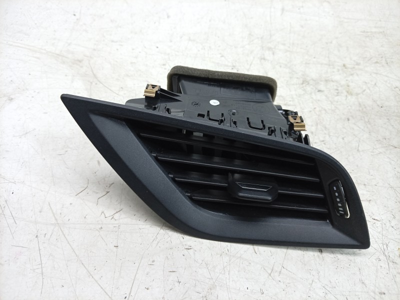 Recambio de aireador izquierdo para bmw 1 (f40) 118 d referencia OEM IAM  6823189 