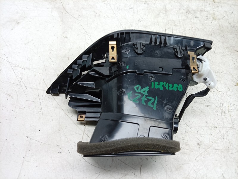 Recambio de aireador izquierdo para bmw 1 (f40) 118 d referencia OEM IAM  6823189 