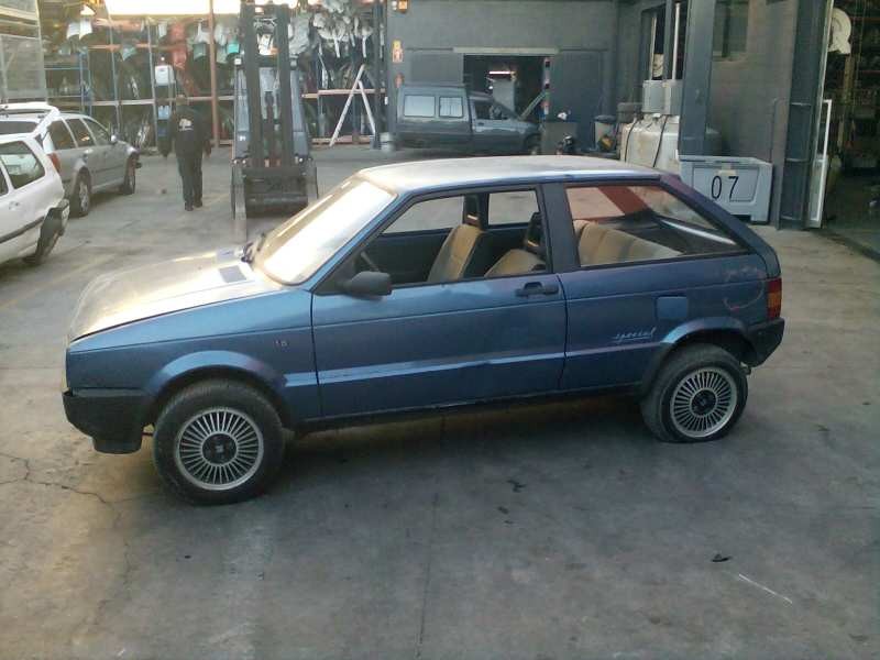 seat ibiza del año 1990