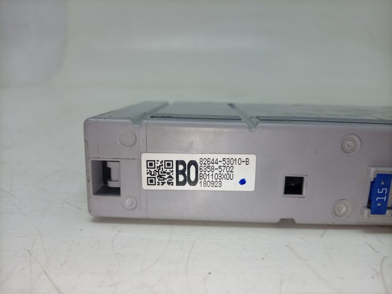 Recambio de caja reles / fusibles para lexus is iii (_e3_) 300h (ave30_) referencia OEM IAM  8264453010 