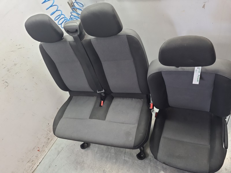 Recambio de juego asientos completo para renault master iii furgoneta (fv) 2.3 dci 150 fwd (fv0f, fv03) referencia OEM IAM  8736