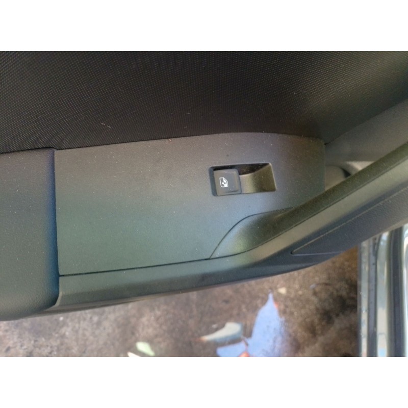 Recambio de mando elevalunas trasero izquierdo para seat leon 1.5 etsi 85 kw (kl) referencia OEM IAM   