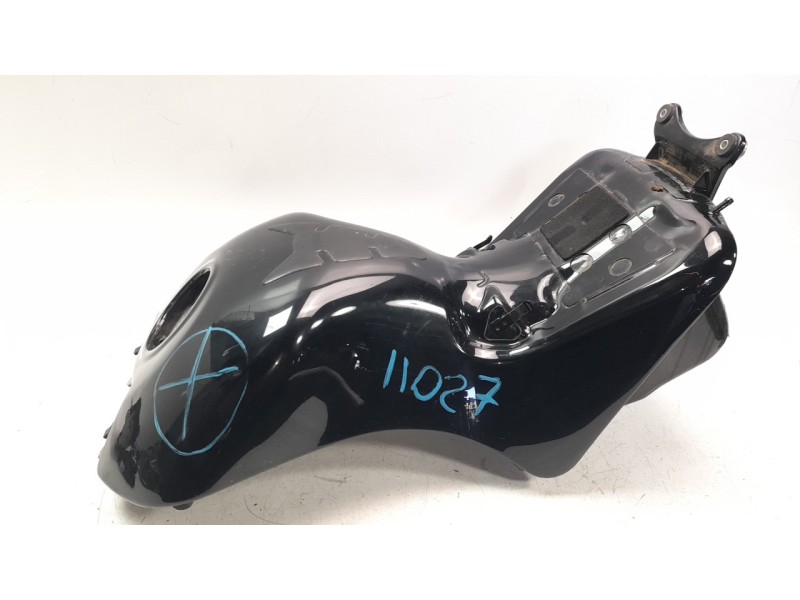 Recambio de deposito combustible para kawasaki zzr 1400 referencia OEM IAM 51084544119A  