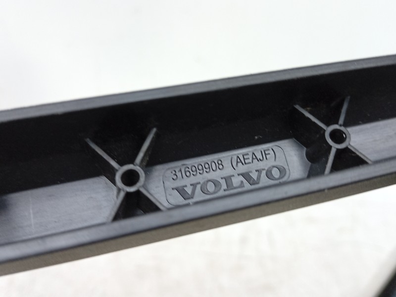 Recambio de brazo limpia trasero para volvo xc40 (536) t2 referencia OEM IAM   