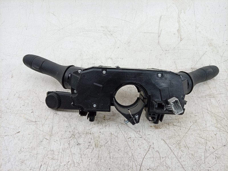 Recambio de mando multifuncion para renault captur ii (hf_) tce 90 (hfm6) referencia OEM IAM  255670343R 