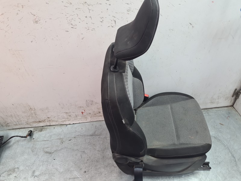 Recambio de asiento delantero derecho para renault clio v (b7_) tce 90 (b7mt) referencia OEM IAM  876207776R 