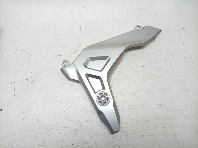 Recambio de molduras delanteras para honda nc nc 750 x (rh09) referencia OEM IAM  83531MKWD00 
