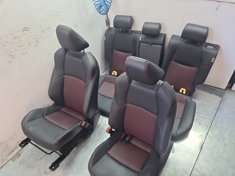 Recambio de juego asientos completo para suzuki across (a5z_) 2.5 hybrid referencia OEM IAM  T7107242D20C0 