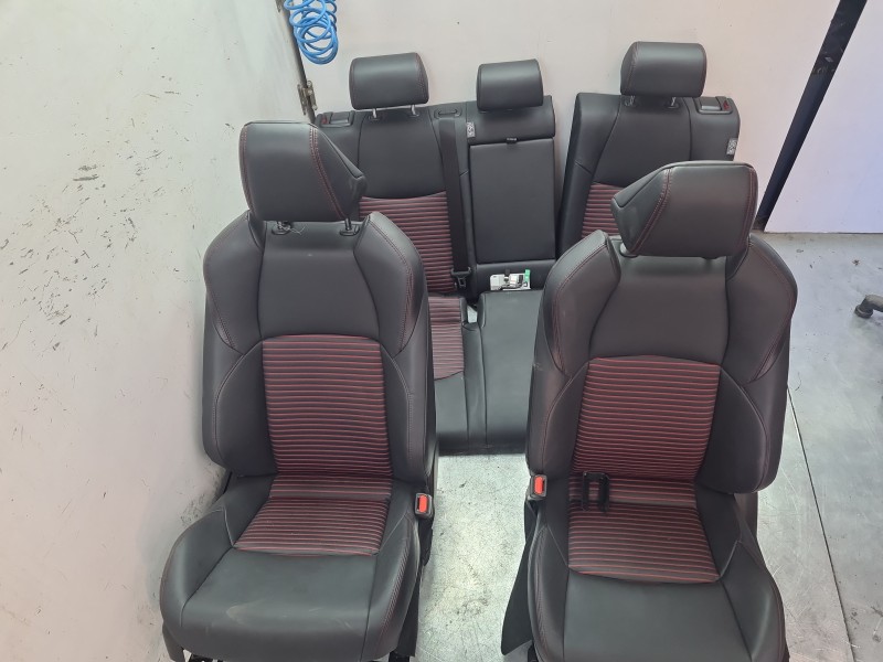 Recambio de juego asientos completo para suzuki across (a5z_) 2.5 hybrid referencia OEM IAM  T7107242D20C0 
