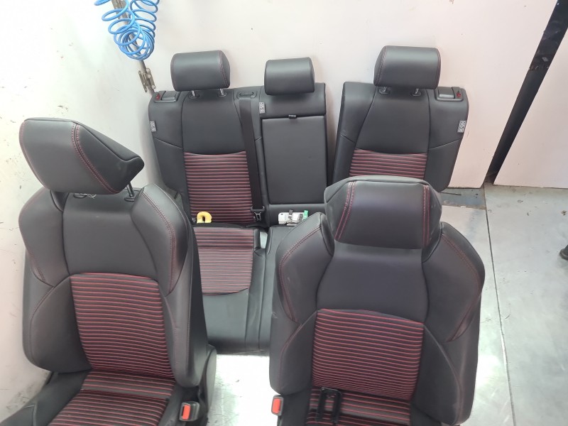 Recambio de juego asientos completo para suzuki across (a5z_) 2.5 hybrid referencia OEM IAM  T7107242D20C0 