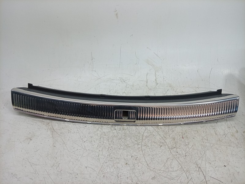 Recambio de moldura para audi q5 sportback (fyt) 35 tdi referencia OEM IAM  80A864483 