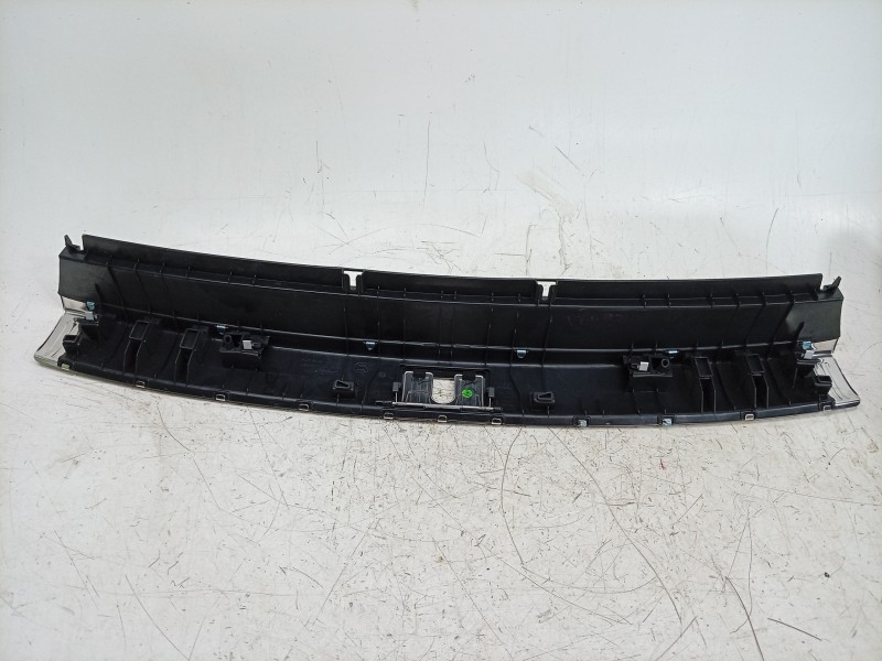 Recambio de moldura para audi q5 sportback (fyt) 35 tdi referencia OEM IAM  80A864483 