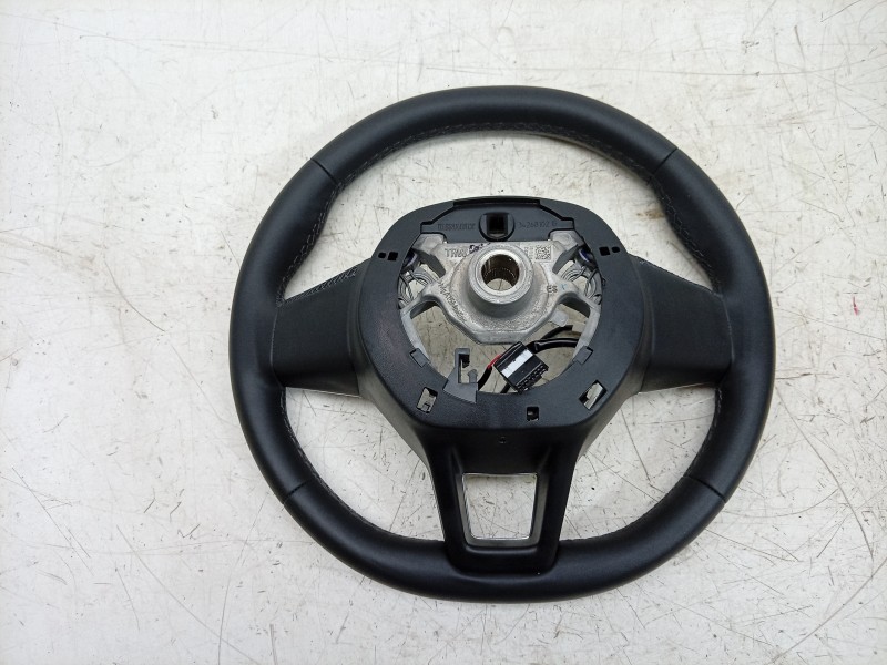 Recambio de volante para renault clio v (b7_) 1.0 lpg (b7mt) referencia OEM IAM  484004585R 
