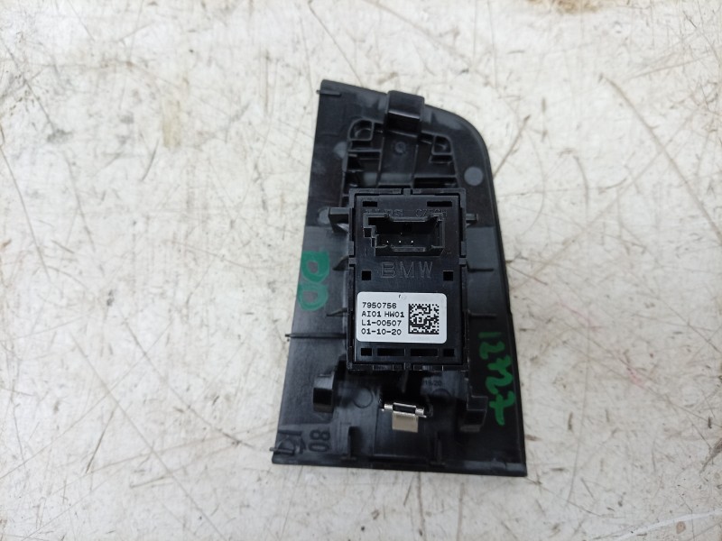 Recambio de mando elevalunas delantero derecho para bmw 1 (f40) 118 d referencia OEM IAM 61317950756 7950756 