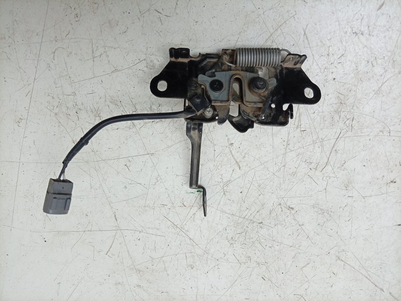 Recambio de cerradura capo para mazda cx-5 evolution 2wd referencia OEM IAM KB7W56620A KB7W56620A 