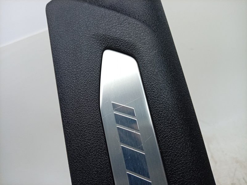 Recambio de moldura para bmw 1 (f40) 118 d referencia OEM IAM  51477469183 