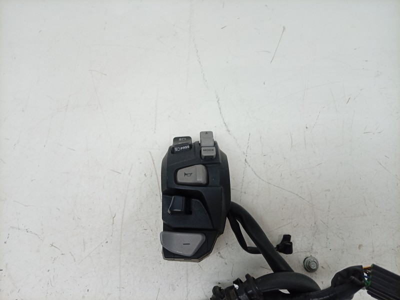 Recambio de piña luces izquierda para honda nc nc 750 x (rh09) referencia OEM IAM  35200MKWD02 