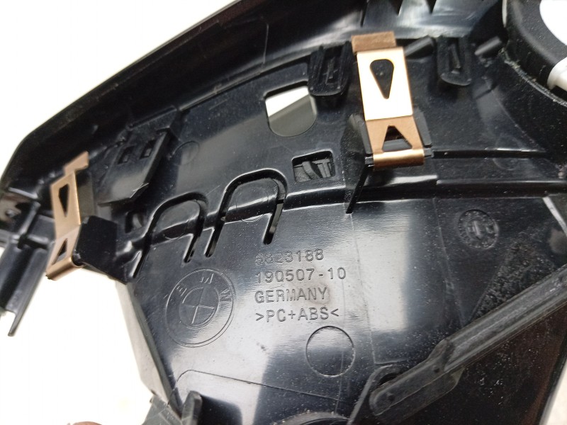 Recambio de aireador izquierdo para bmw 1 (f40) 118 d referencia OEM IAM  6823188AI13 