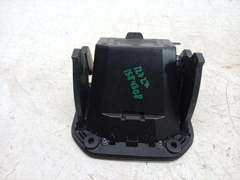 Recambio de guantera para bmw 1 (f40) 118 d referencia OEM IAM  6823240 