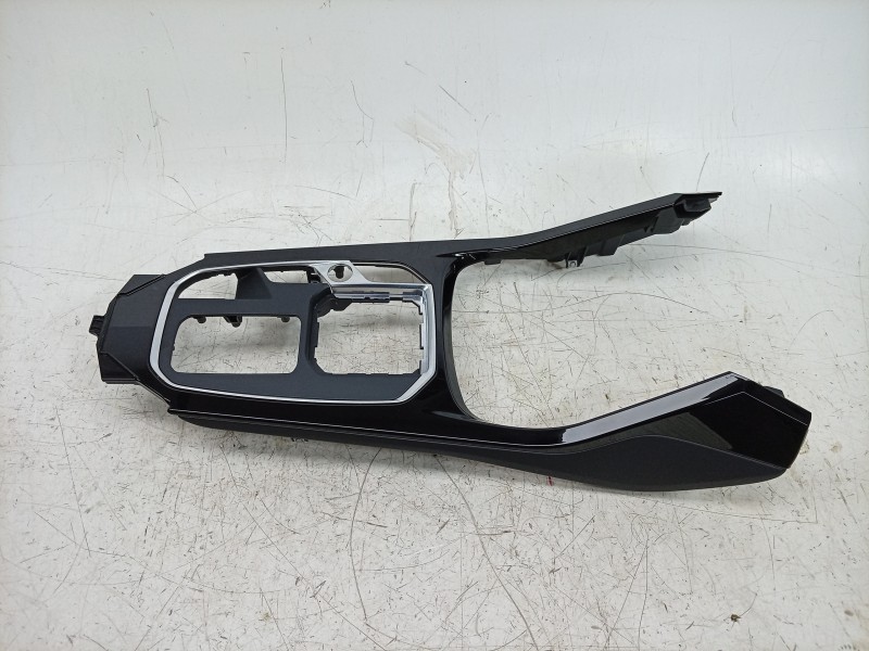 Recambio de moldura para bmw 1 (f40) 118 d referencia OEM IAM  23378710 