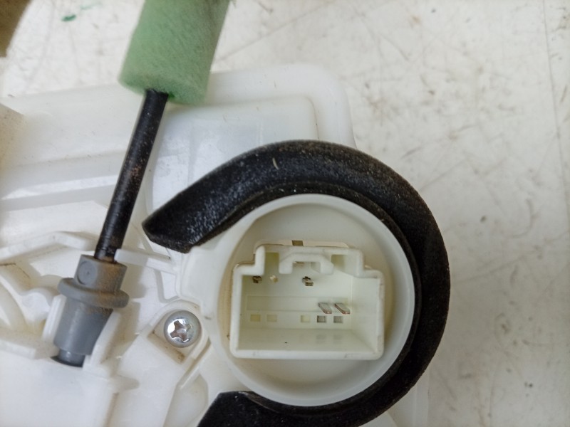 Recambio de cerradura puerta trasera derecha para mazda cx-5 evolution 2wd referencia OEM IAM K12372310 K12372310 