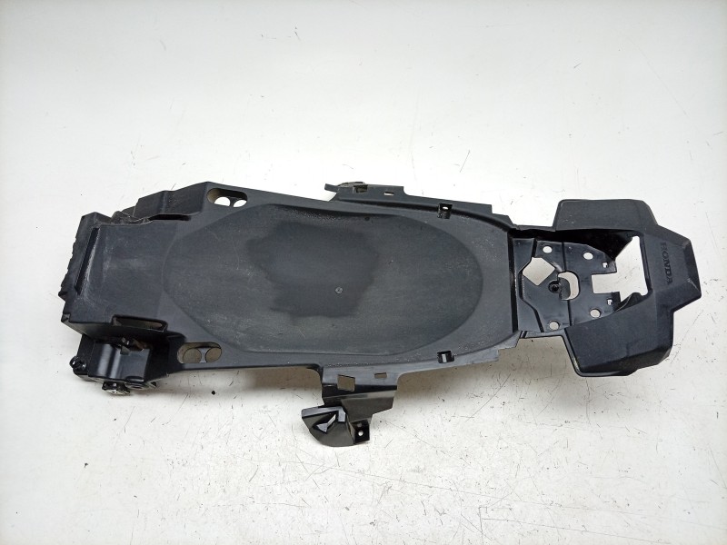 Recambio de guardabarros trasero para honda nc nc 750 x (rh09) referencia OEM IAM  80105MKWD00 