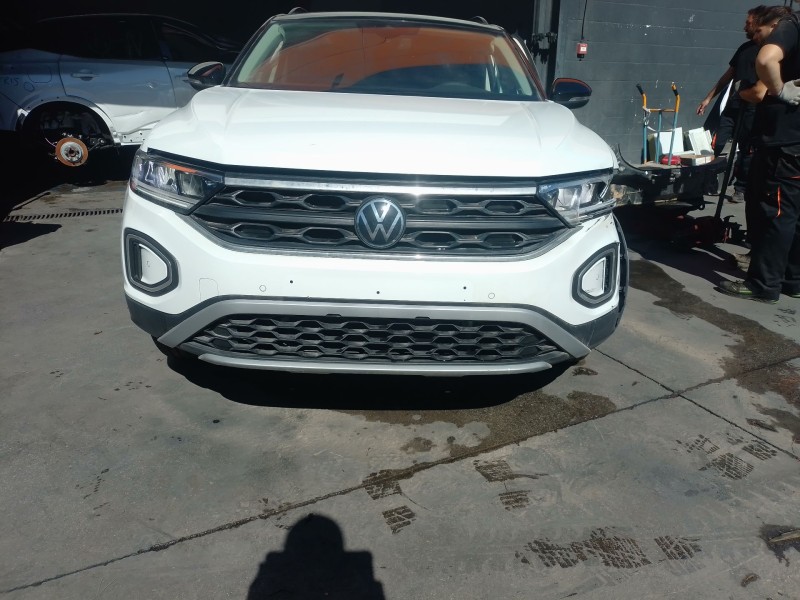 volkswagen t-roc (a11, d11) del año 2023