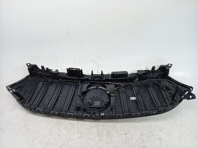 Recambio de rejilla delantera para mercedes-benz eqa (h243) eqa 250+ (243.702) referencia OEM IAM  A2438885700 