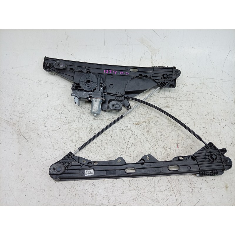 Recambio de elevalunas delantero derecho para peugeot 2008 ii (ud_, us_, uy_, uj_, ur_, uc_) 1.2 puretech 100 referencia OEM IAM
