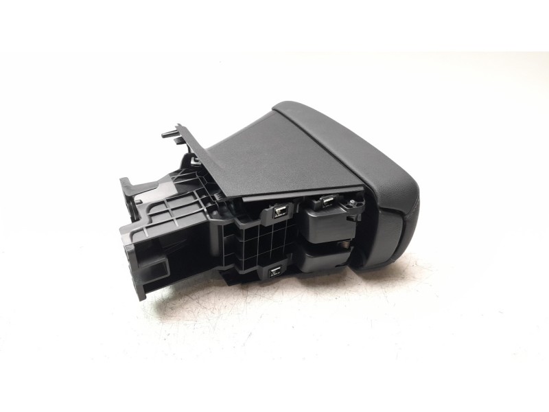 Recambio de apoyabrazos central para opel corsa f 1.2 referencia OEM IAM 9830208680  