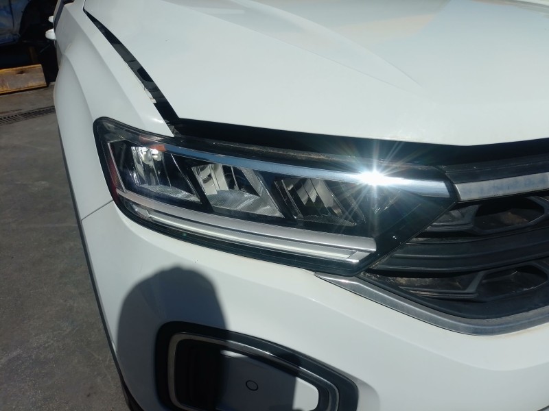 Recambio de faro derecho para volkswagen t-roc (a11, d11) 1.0 tsi referencia OEM IAM   