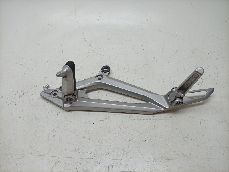 Recambio de estribera izquierda para honda nc nc 750 x (rh09) referencia OEM IAM  50750MKWD00 