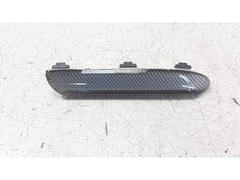Recambio de moldura para audi a3 sportback (8vf) 1.6 tdi referencia OEM IAM 8V1853190AH  
