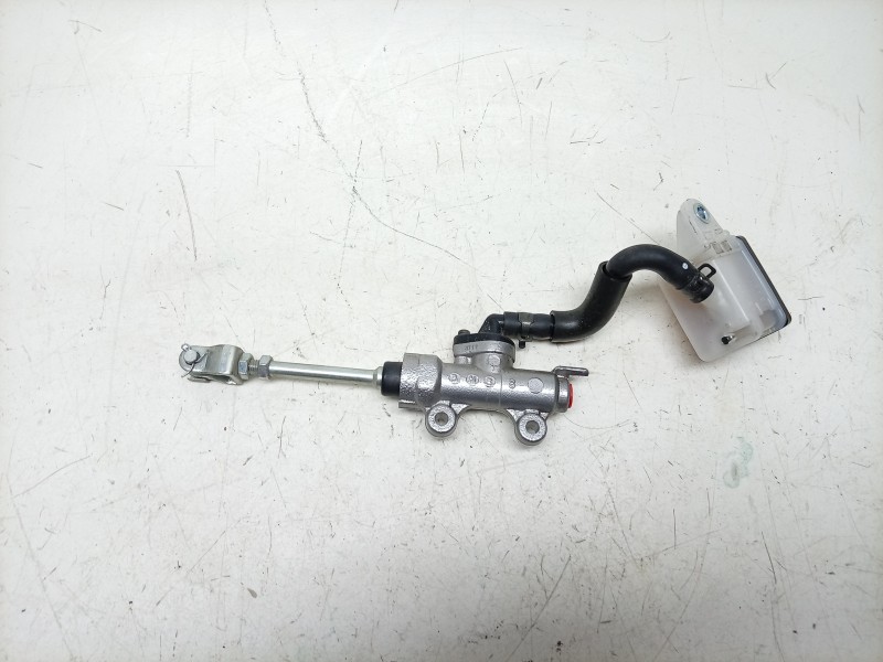 Recambio de bomba freno trasera para honda nc nc 750 x (rh09) referencia OEM IAM  43510MKWD01 