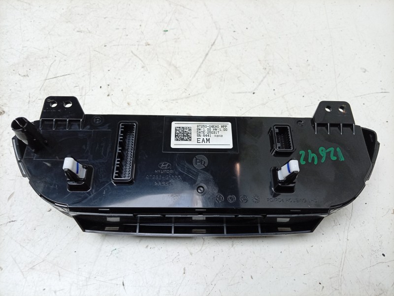 Recambio de mando climatizador para hyundai i30 (pde, pd, pden) 1.0 t-gdi referencia OEM IAM  97250G4EA0 