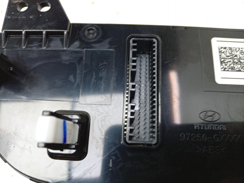 Recambio de mando climatizador para hyundai i30 (pde, pd, pden) 1.0 t-gdi referencia OEM IAM  97250G4EA0 