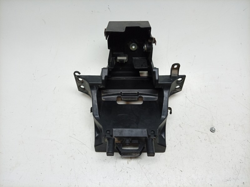 Recambio de moldura para honda nc nc 750 x (rh09) referencia OEM IAM  50234MKWD0 