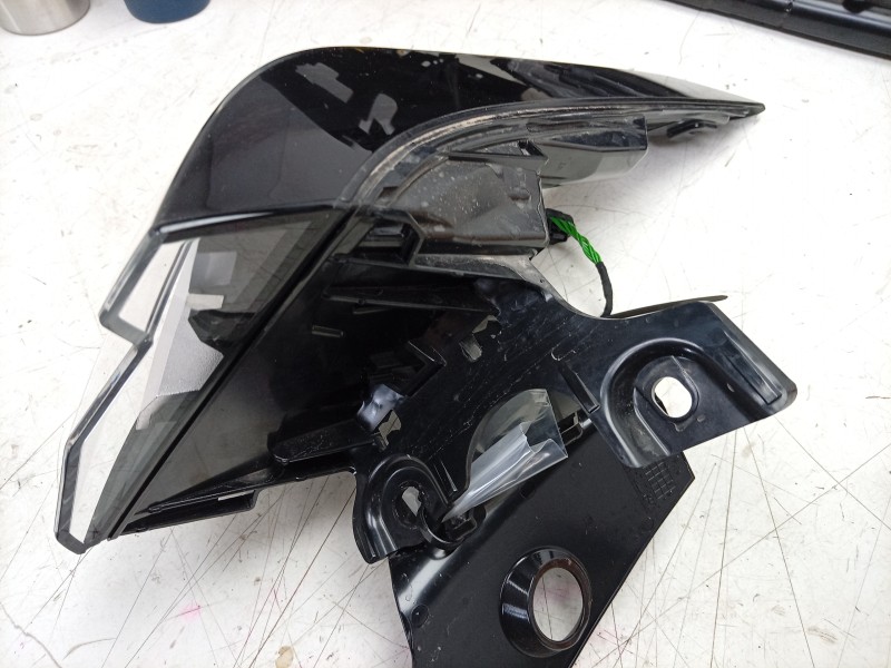 Recambio de piloto trasero izquierdo para nissan qashqai iii (j12) 1.5 vc-t referencia OEM IAM  26555HN25A 